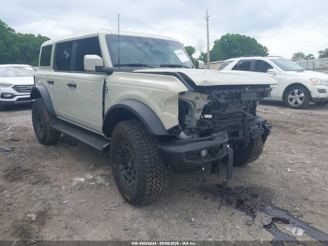 Salvage Ford Bronco Image