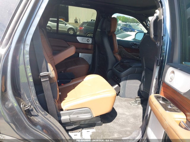 Lincoln Navigator Reserve
