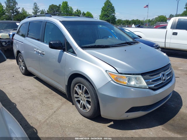 Salvage Honda Odyssey Image
