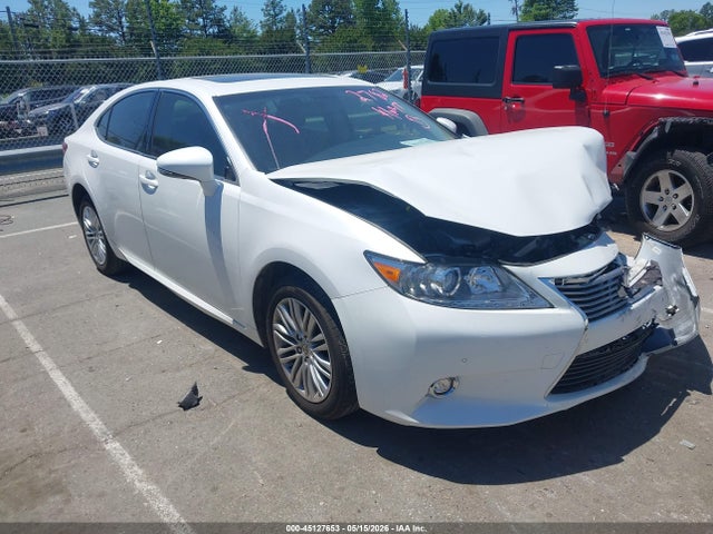 Salvage Lexus Es Image
