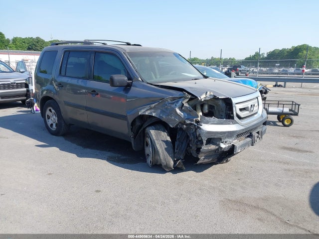 Salvage Honda Pilot Image