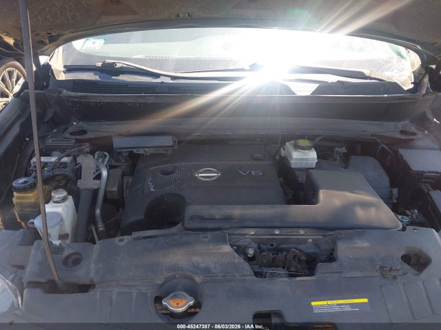 Nissan Pathfinder Platinum