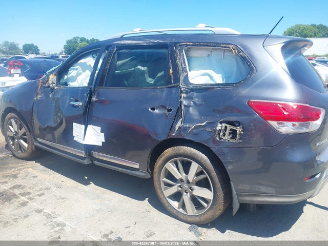 Nissan Pathfinder Platinum