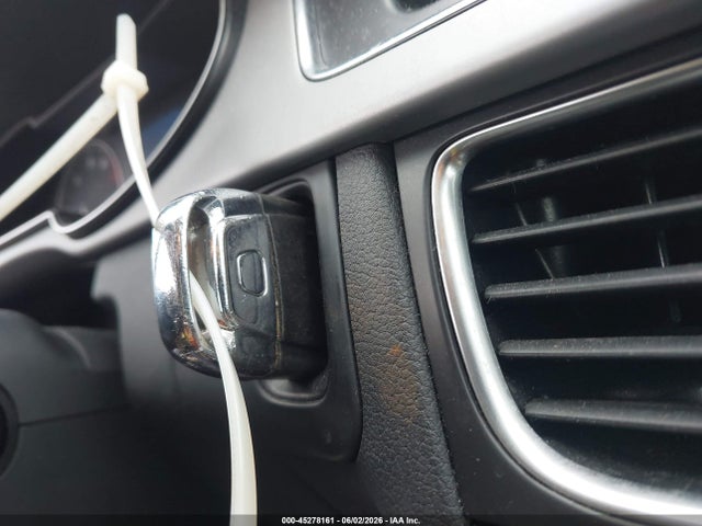 Audi A4 2.0t Premium