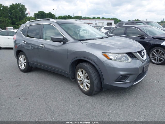 Salvage Nissan Rogue Image