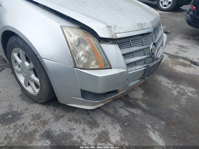 Cadillac CTS Standard