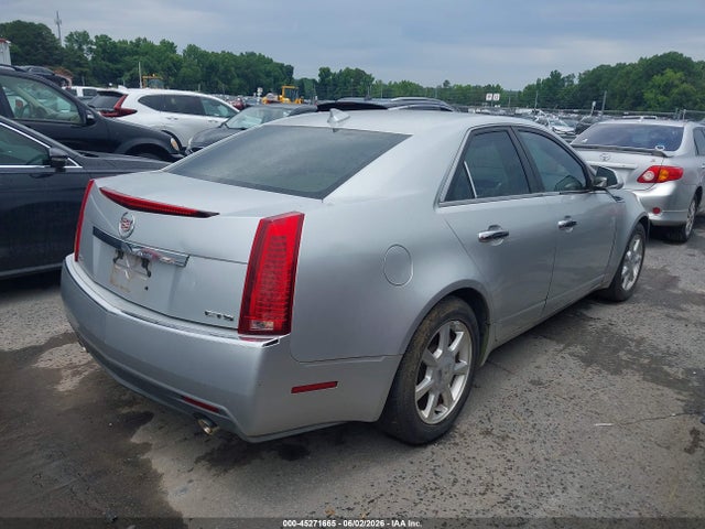 Cadillac CTS Standard