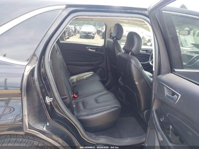 Ford Edge Titanium