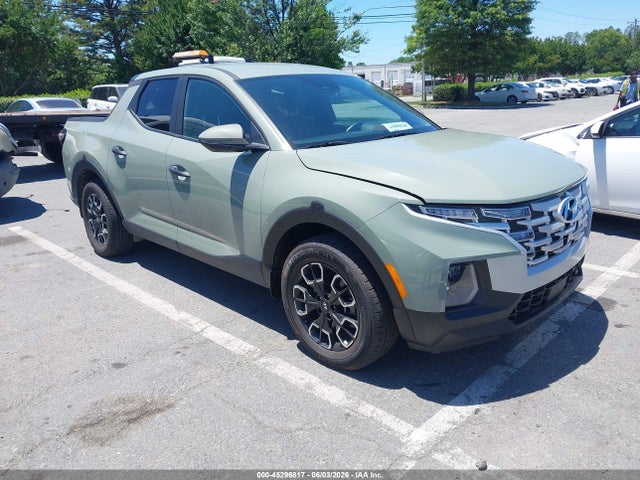 Salvage Hyundai SANTA CRUZ Image