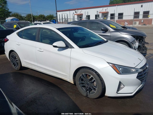 Hyundai ELANTRA Sel