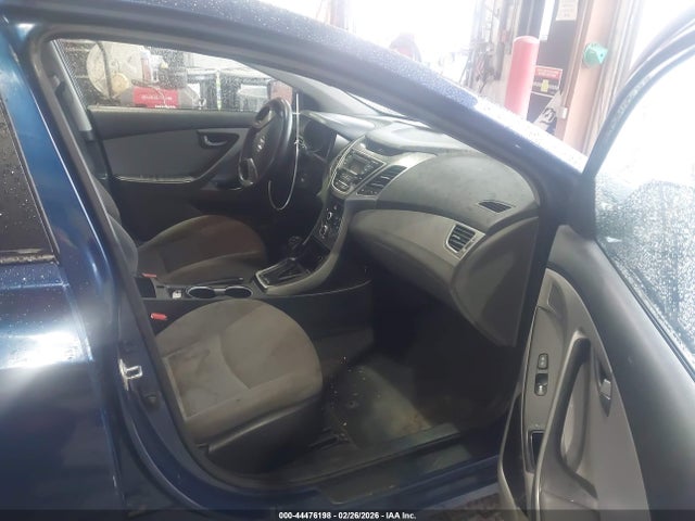 Hyundai ELANTRA Se