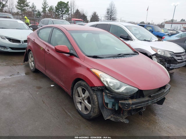 Salvage Hyundai ELANTRA Image