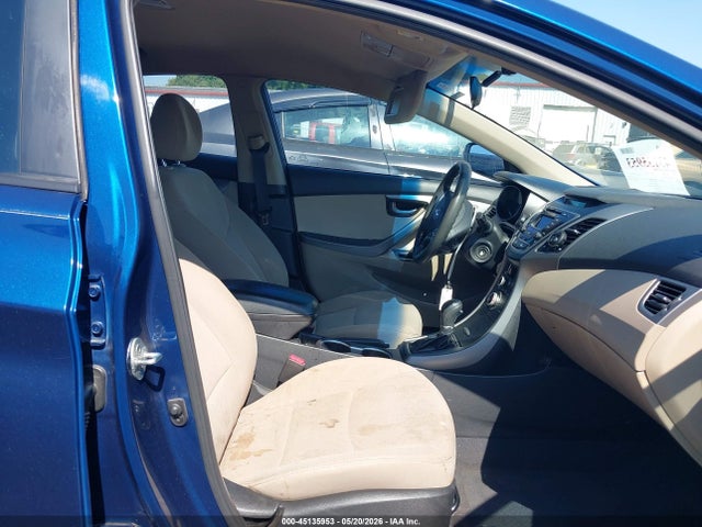 Hyundai ELANTRA Se