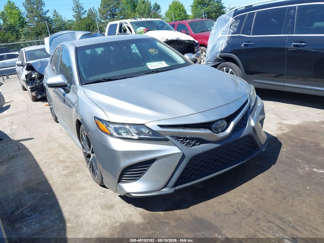 Salvage Toyota Camry Image