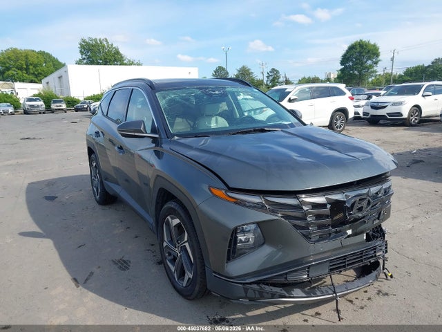 Salvage Hyundai TUCSON Image