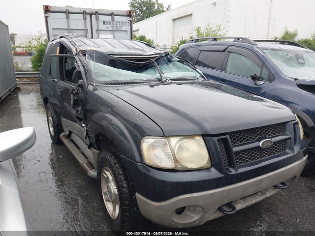 Salvage Ford Explorer Image
