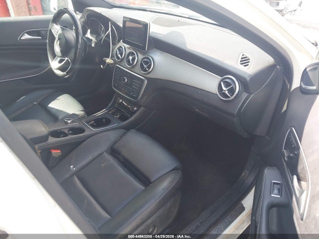 Mercedes-Benz GLA 4matic
