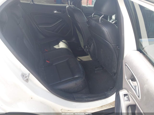 Mercedes-Benz GLA 4matic
