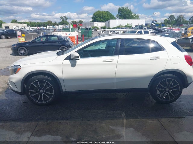 Mercedes-Benz GLA 4matic