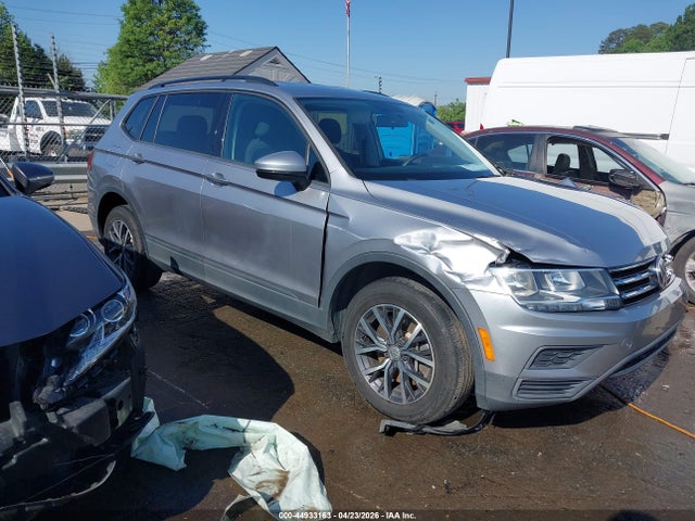 Salvage Volkswagen Tiguan Image