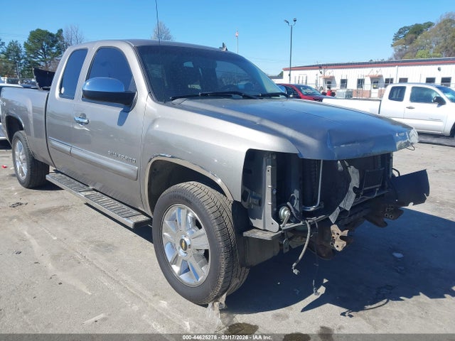 Salvage Chevrolet Silverado 1500 Image