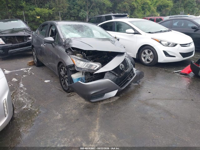 Salvage Nissan Versa Image