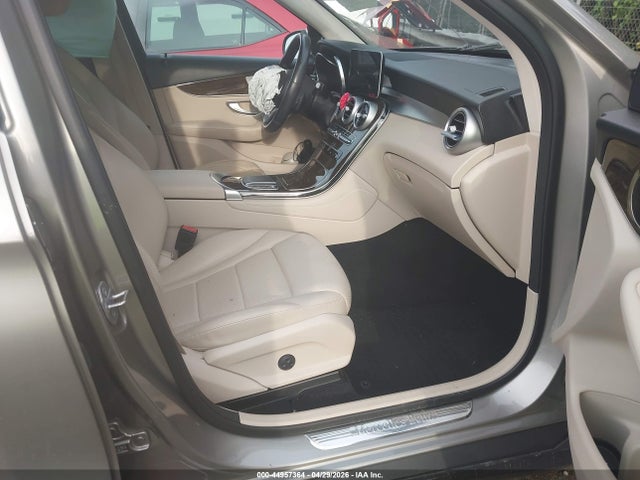 Mercedes-Benz GLC Suv