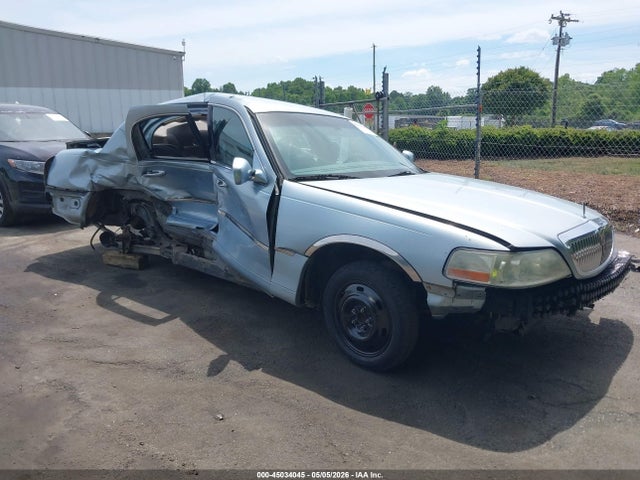 Salvage Lincoln Towncar Image