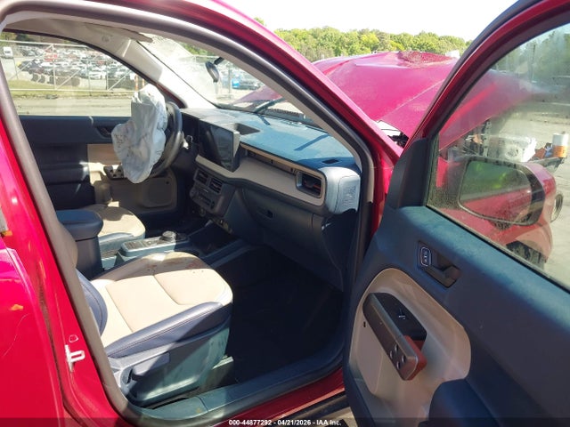 Ford Maverick Lariat