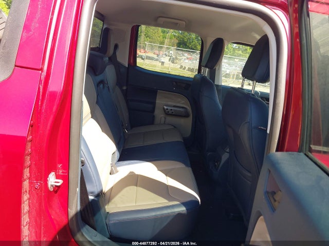 Ford Maverick Lariat