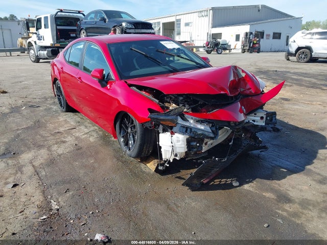 Salvage Toyota Camry Image