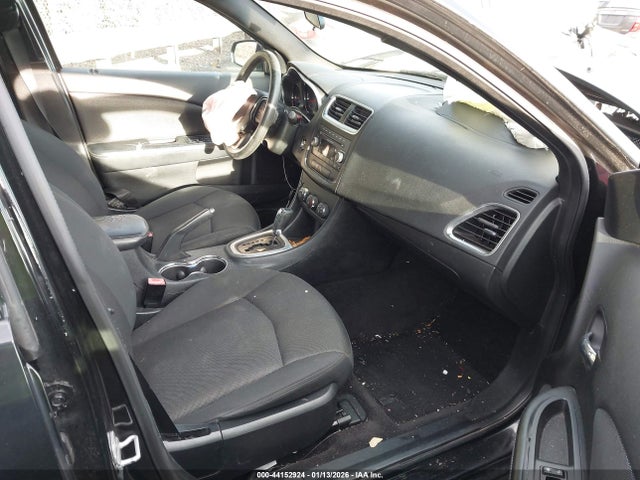Dodge Avenger Se