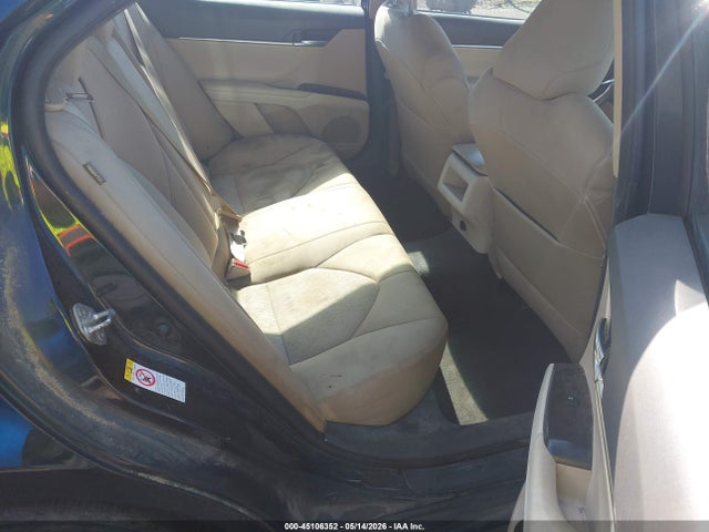 Toyota Camry Le