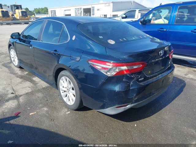 Toyota Camry Le