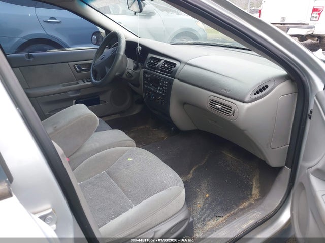 Ford Taurus Ses