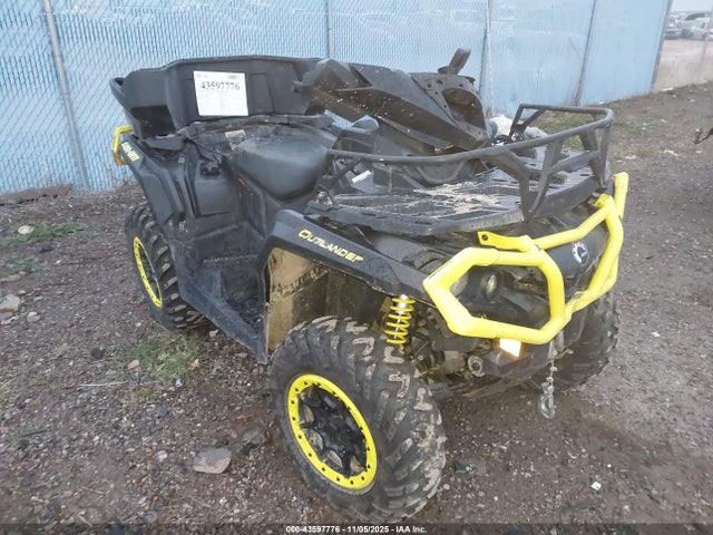 Salvage Can-Am Outlander Max Image