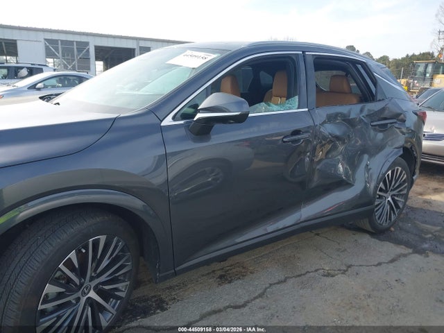 Lexus RX Premium Plus