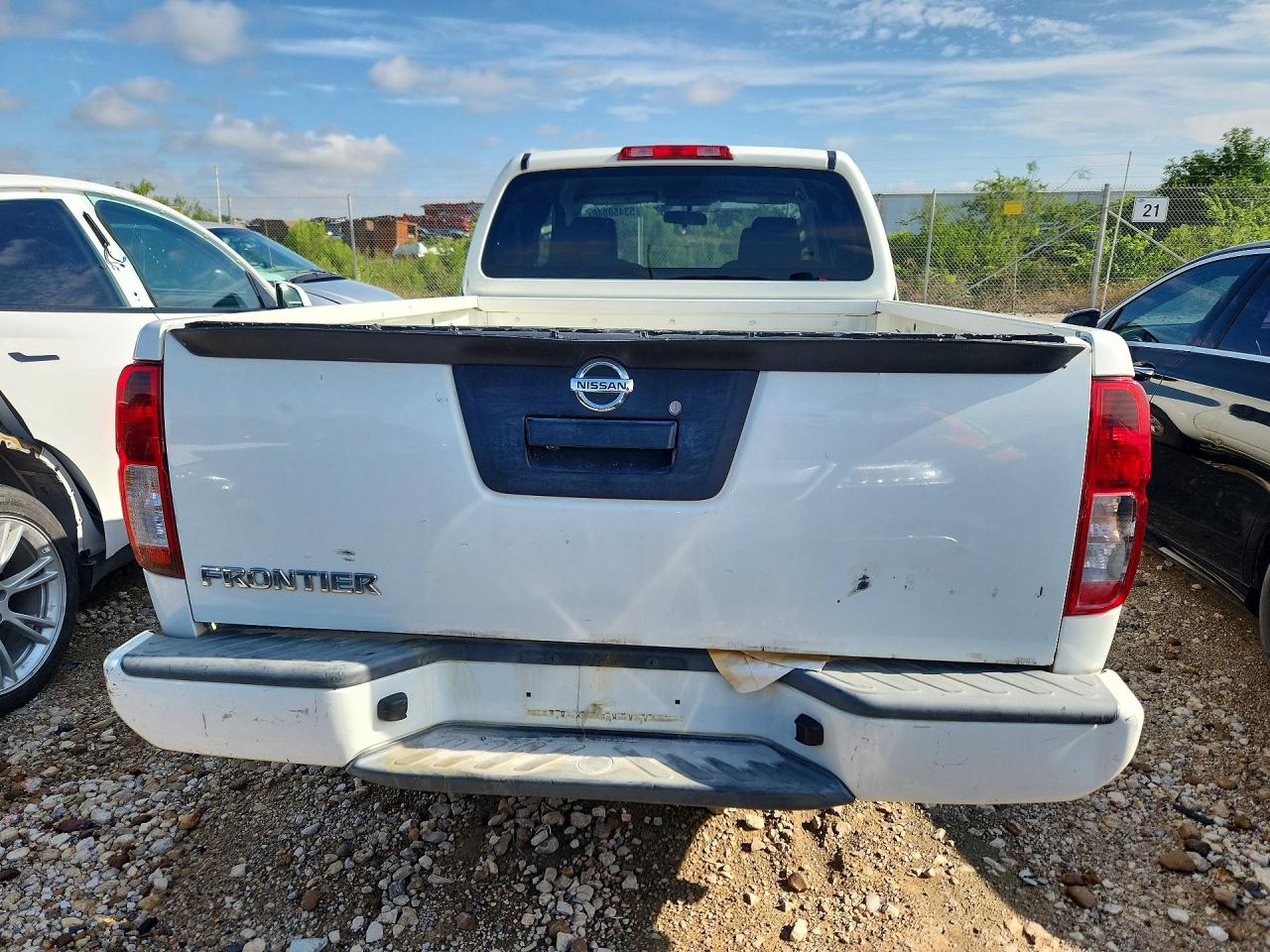 Nissan Frontier S