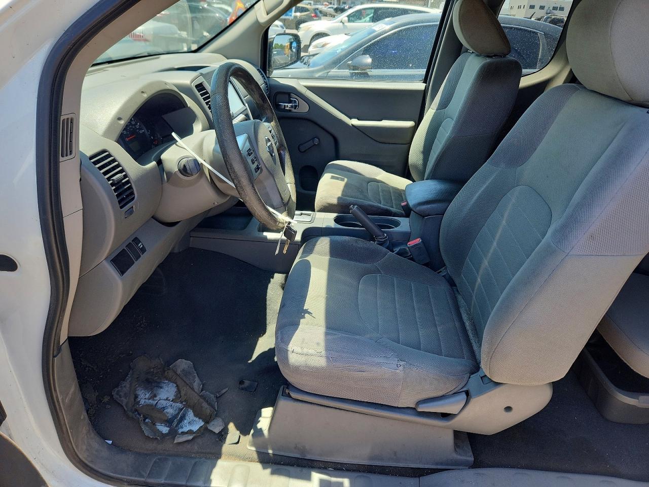 Nissan Frontier S