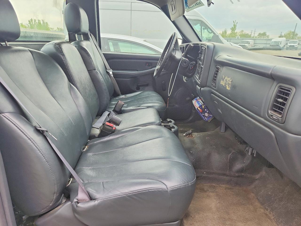 Chevrolet Silverado C1500