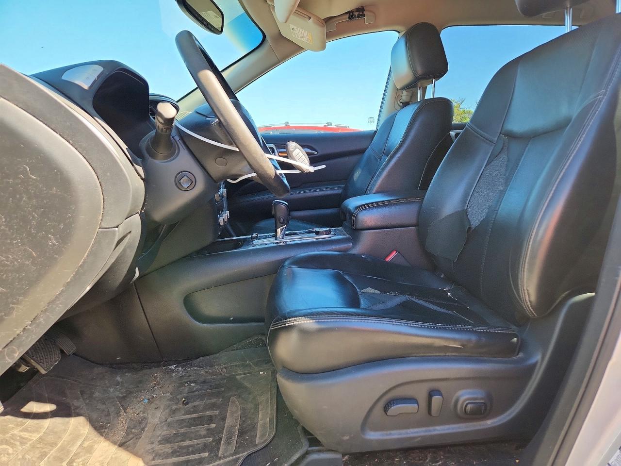 Nissan Pathfinder S