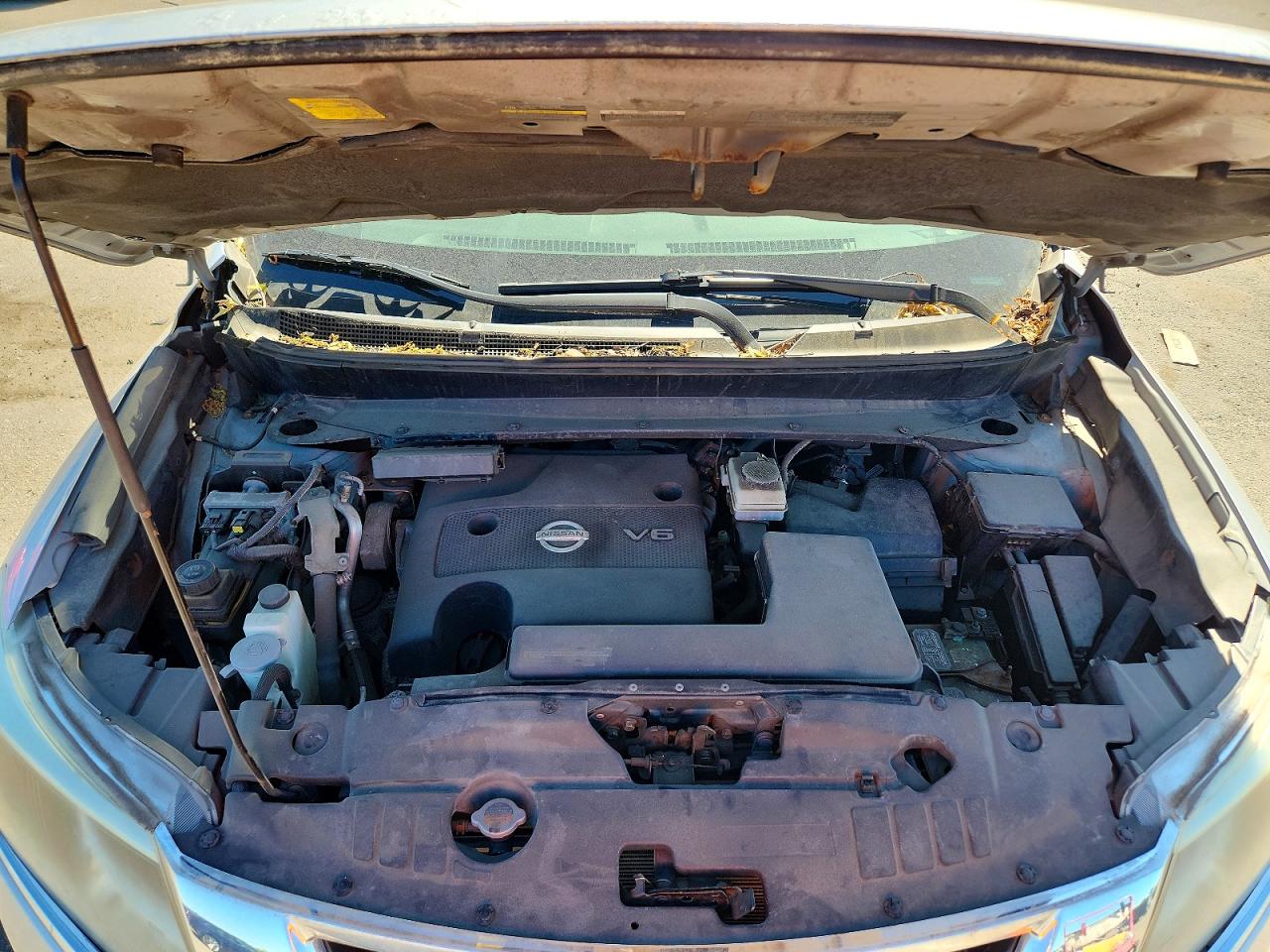 Nissan Pathfinder S