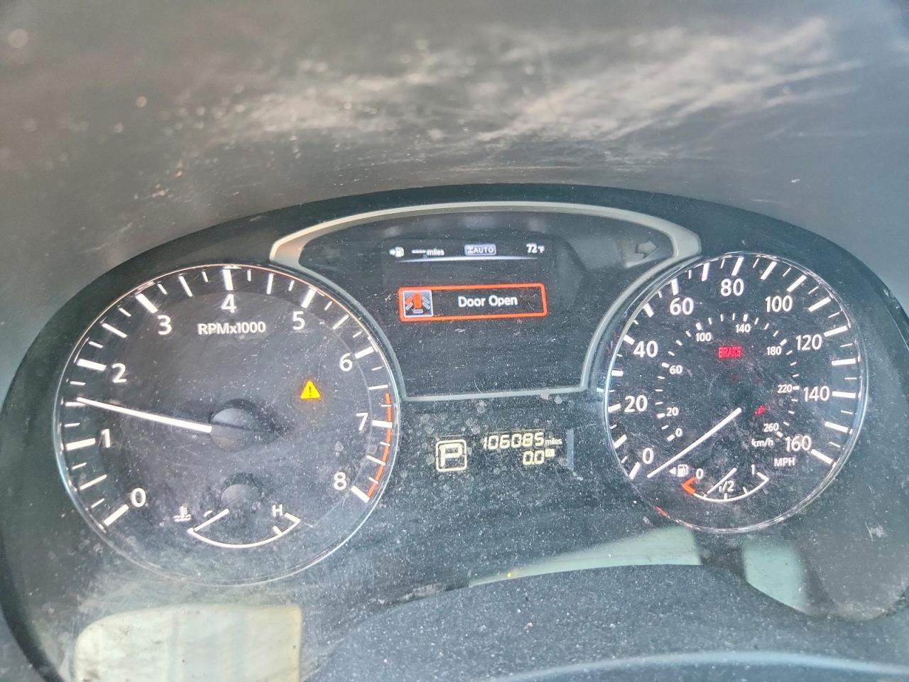 Nissan Pathfinder S