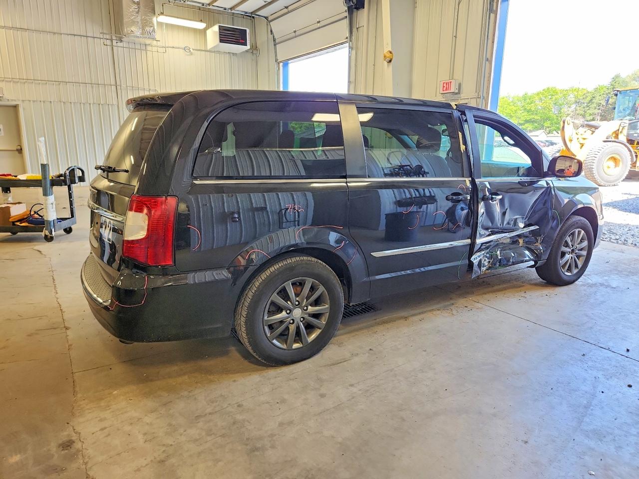 Chrysler Minivan S