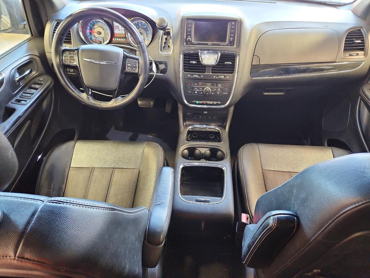 Chrysler Minivan S