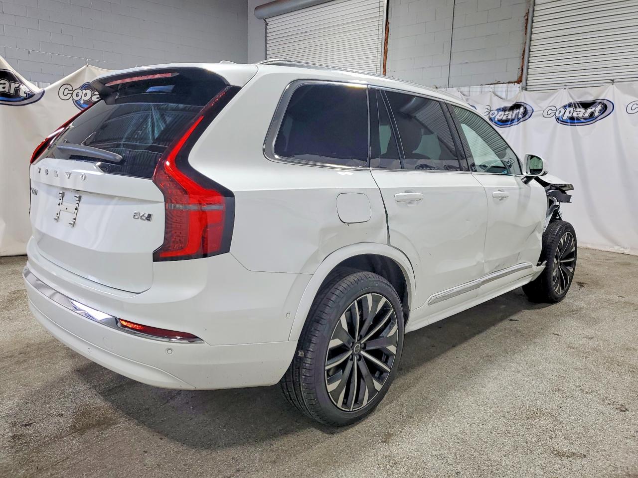 Volvo XC90 Plus