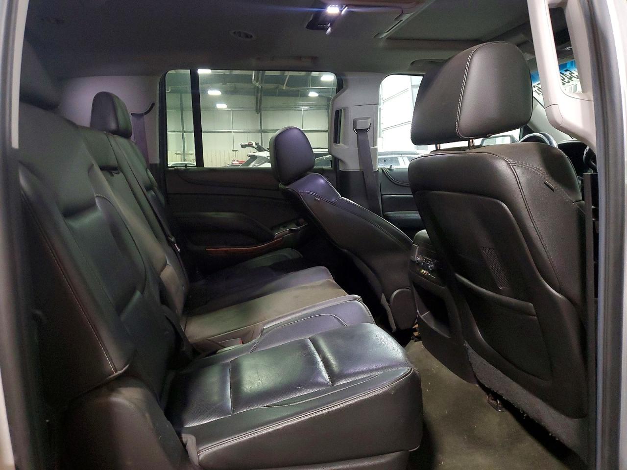 Chevrolet Suburban K1500 Ltz