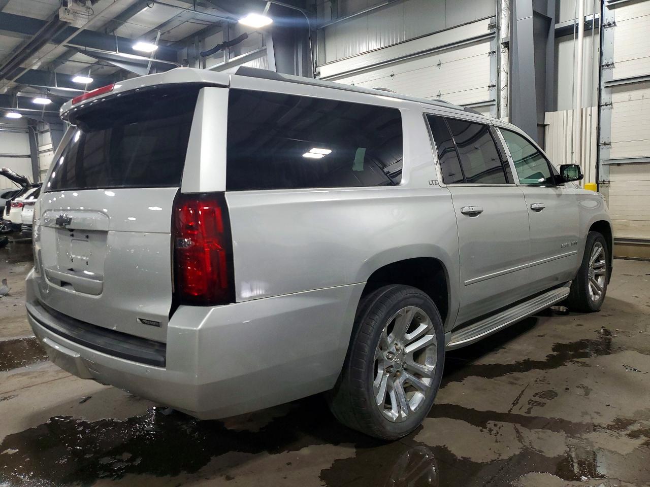 Chevrolet Suburban K1500 Ltz