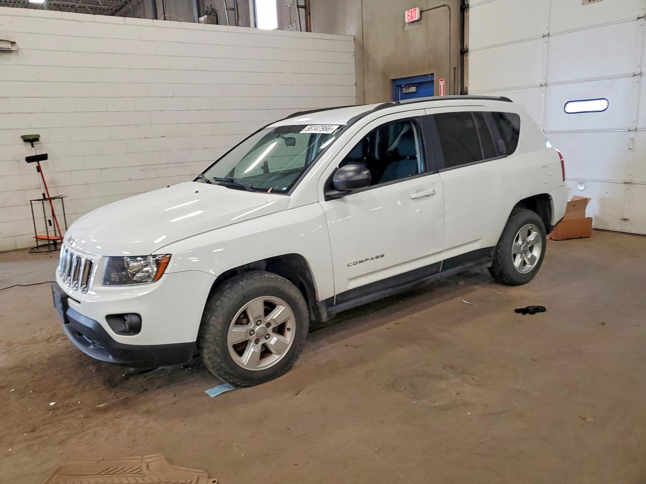 Salvage Jeep Compass Image