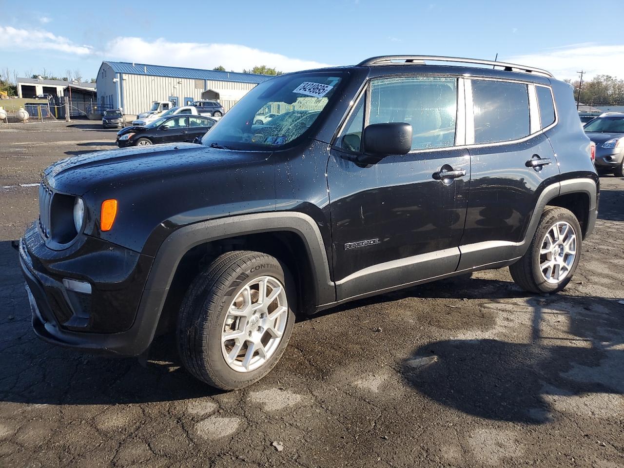 Salvage Jeep Renegade Image